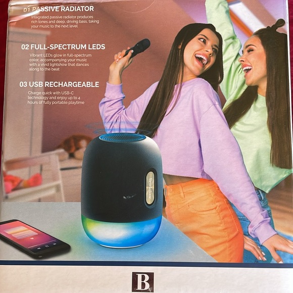 BROOKSTONE WIRELESS MULTICOLOR LED KARAOKE SPARK SPEAKER, MICROPHONE BLUETOOTH - Picture 8 of 8